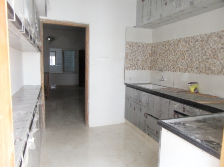 8) Li id 366 - Second Floor Flat Kitchen.JPG